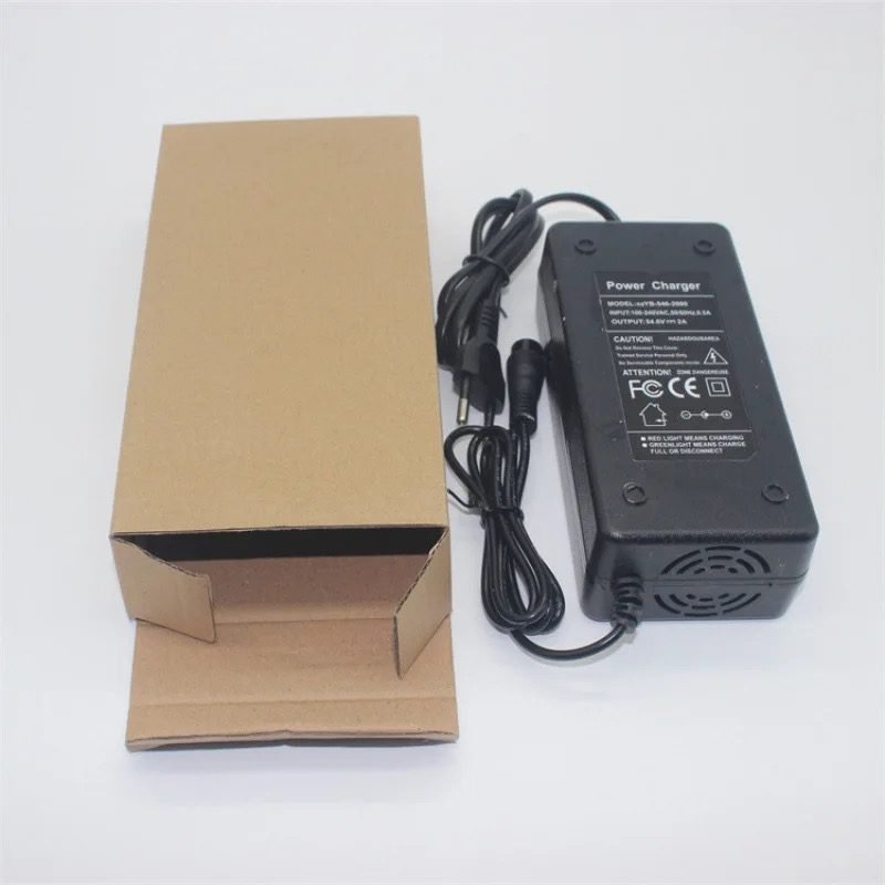 Oplader elektrische step RS5 67.2V 2.0A